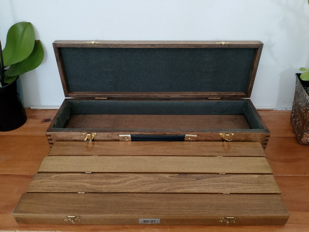 Farnsworth-Munsell 100 Hue Test