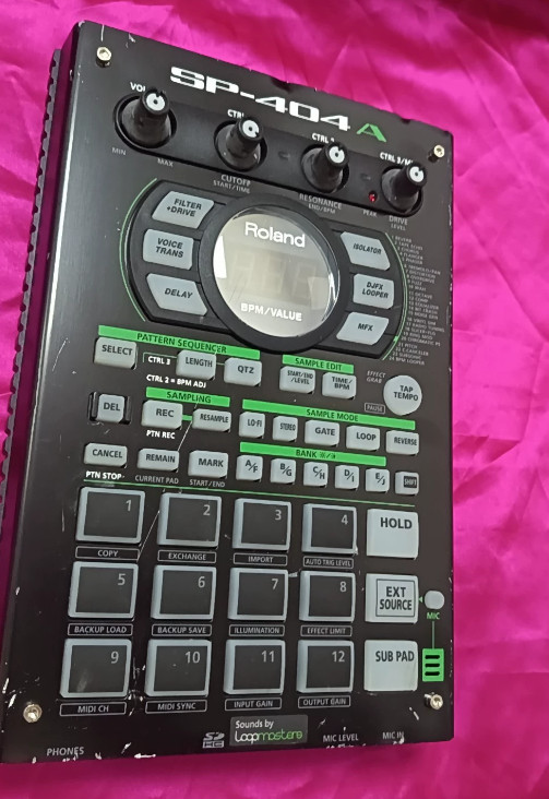1pcs Roland SP-404A Sampler