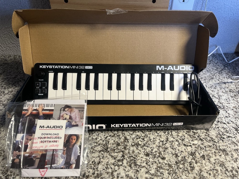 New M-Audio Keystation Mini 32 MK3 32-Key Keyboard Controller