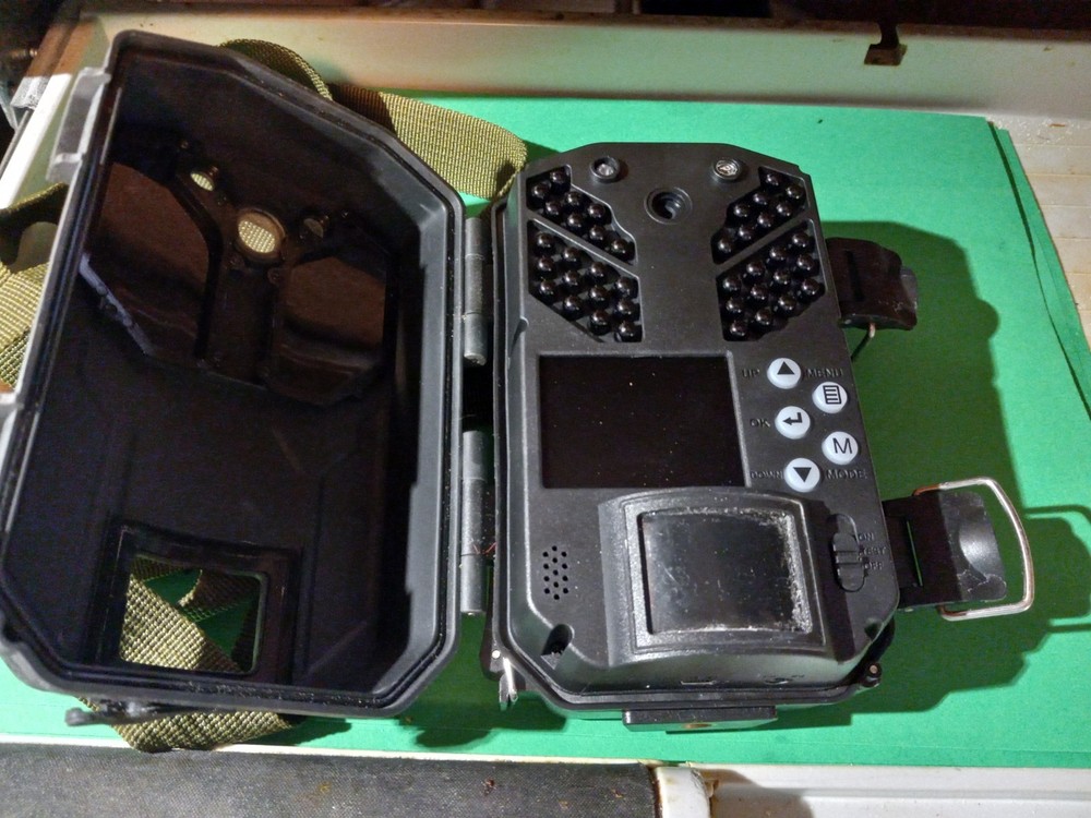 Apeman H70 Trail Camera - Great Condition
