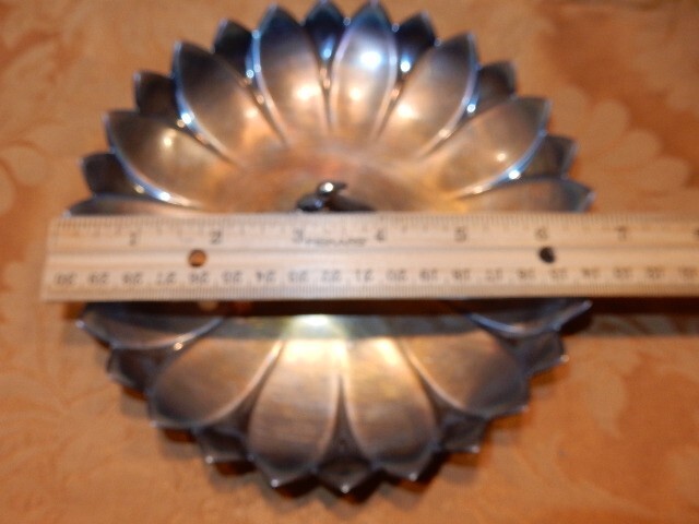 Reed & Barton 100 Silverplate Swan Dish