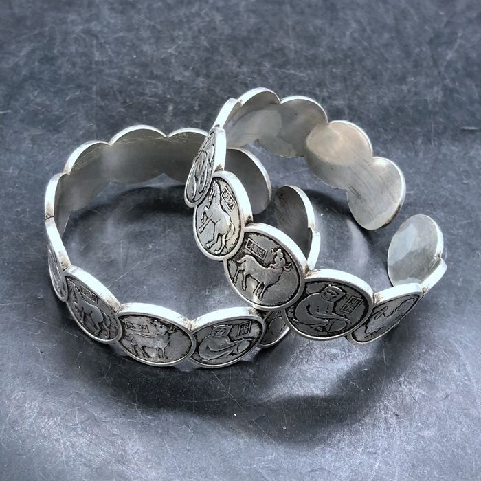 Old Chinese silver etched bracelet Handmade silver animal bracelet twelve zodiac