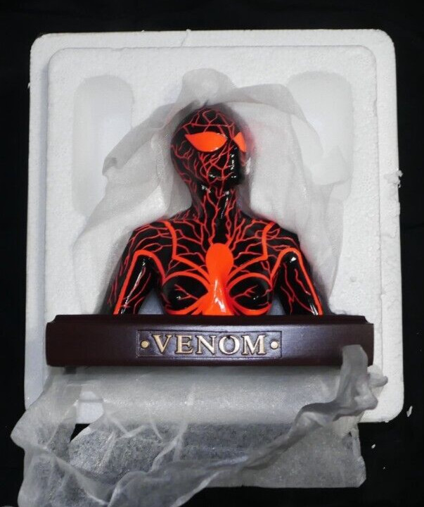 Marvel Earth X Venom Alex Ross Dynamic Forces