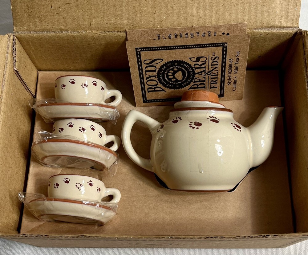 Boyd’s Bearware Pottery Works #02000-65 Caitlin's Mini Tea 8 Pc. Set  MIB
