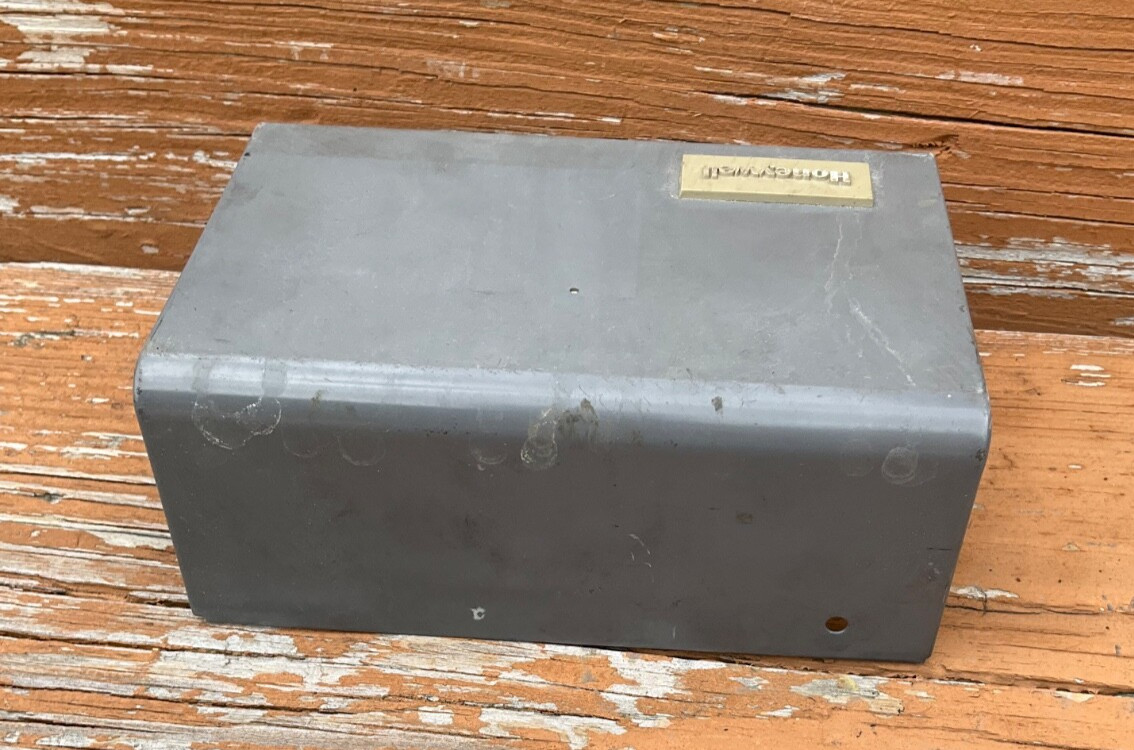Used Honeywell Aquastat Cover