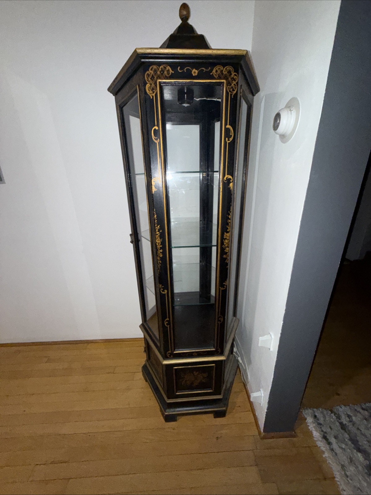 Vintage Chinoiserie Black Lacquered Hexagon Pagoda Curio Cabinet. Made In Italy