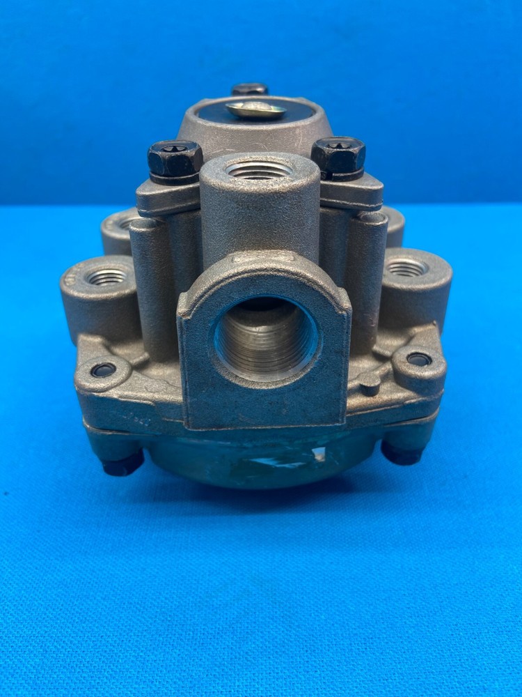 Bendix 281865 RE-6 Relay Emergency Valve