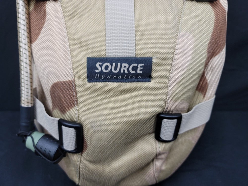 Source Hydration System Carrier with Bladder Desert