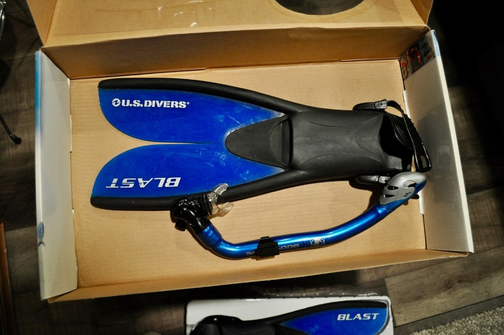 US Divers Adult PRO TECH Series Snorkeling Set MEDIUM