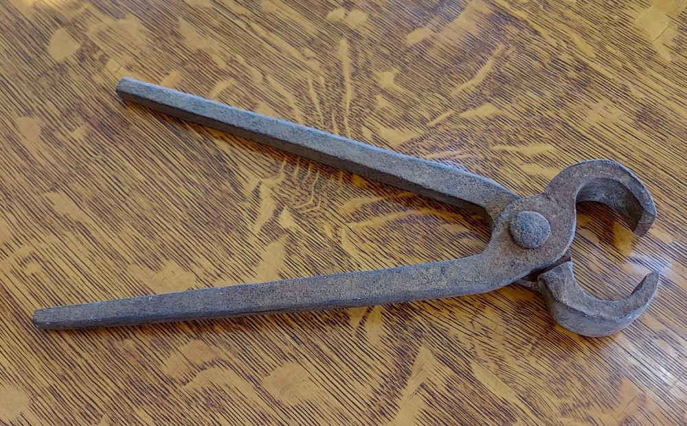 13" Vintage Blacksmith Forged Farrier Tool Nipper/ Nail Puller