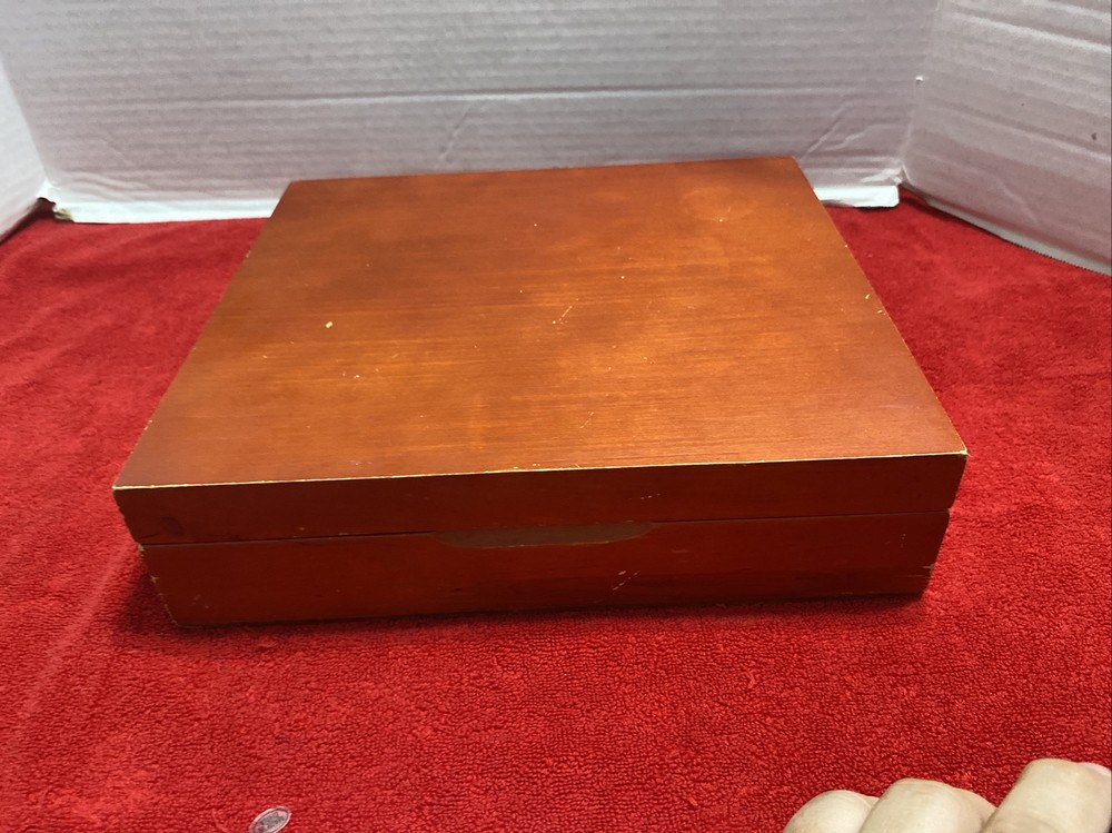 1939 Embassy International Silver Pattern Bouquet Silverplate Flatware Set 24 Pc