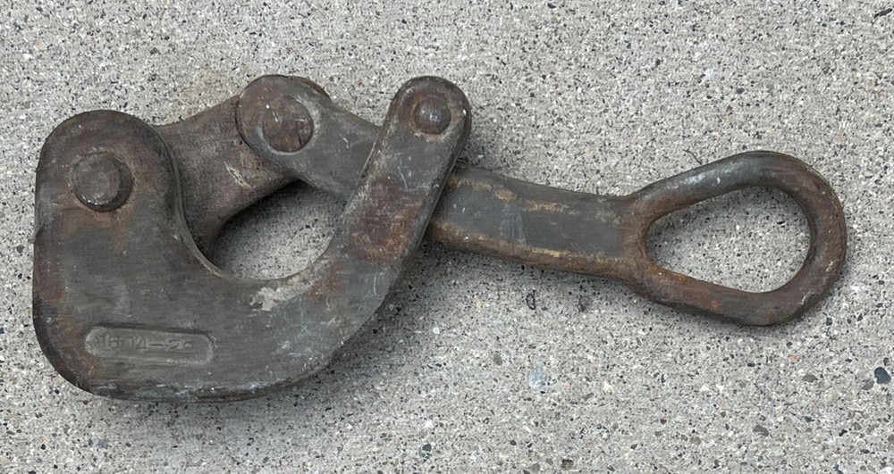 Klein Tools Haven's Grip CABLE PULL wire puller with Swing Latch 1604-20L