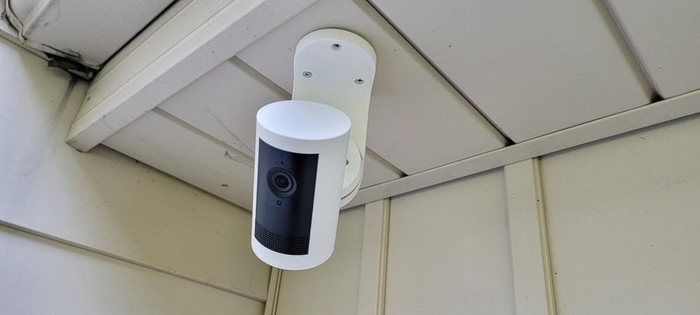 Ring Outdoor Cam Plus Soffit, Eave, and Ceiling Mount