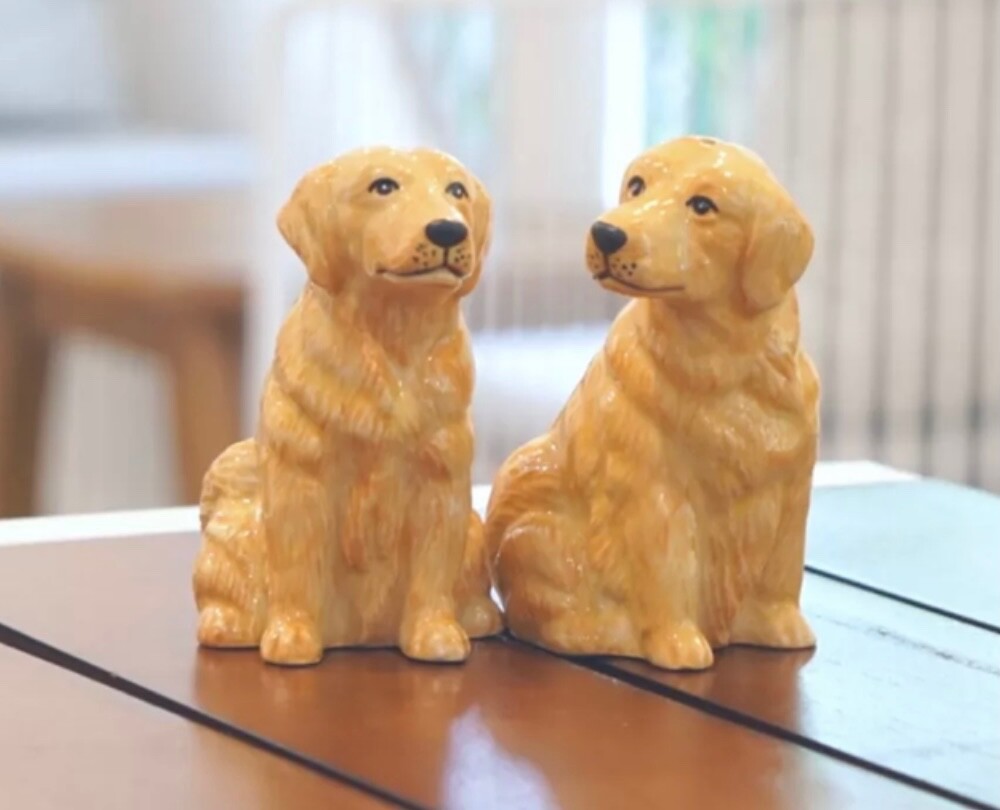 SET Salt&Pepper Shaker Ceramic Golden Dog Figurine Hand Painted Home Decorate