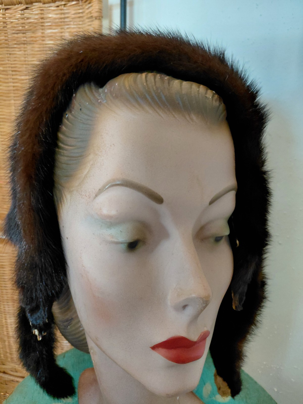 Vintage Mink Wrap/Tails & Legs/Quality Fur Pelt/Extra Length Collar Wrap!