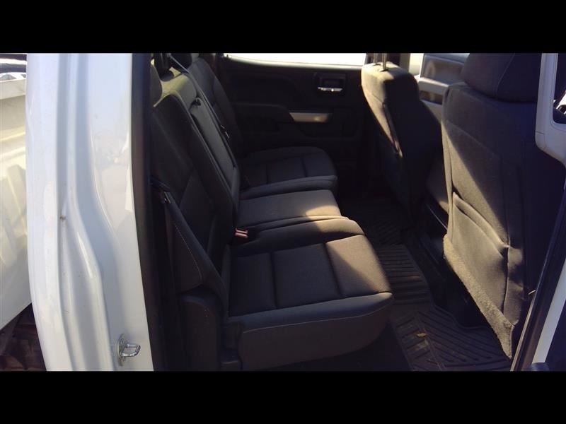 SILVRDO15 2017 Glove Box 18748