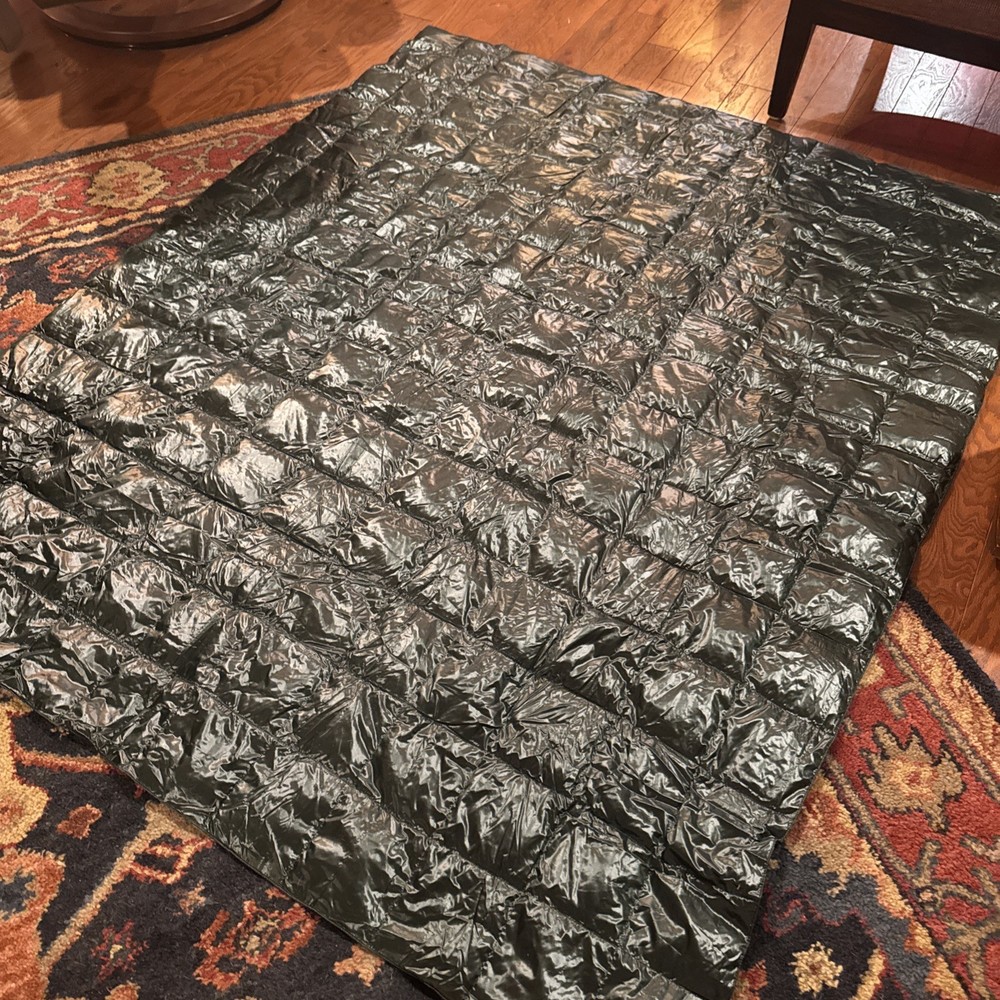 DOUBLE BLACK DIAMOND Packable Down Throw 60”x70” 700 Fill Ultra Light w/ Sack