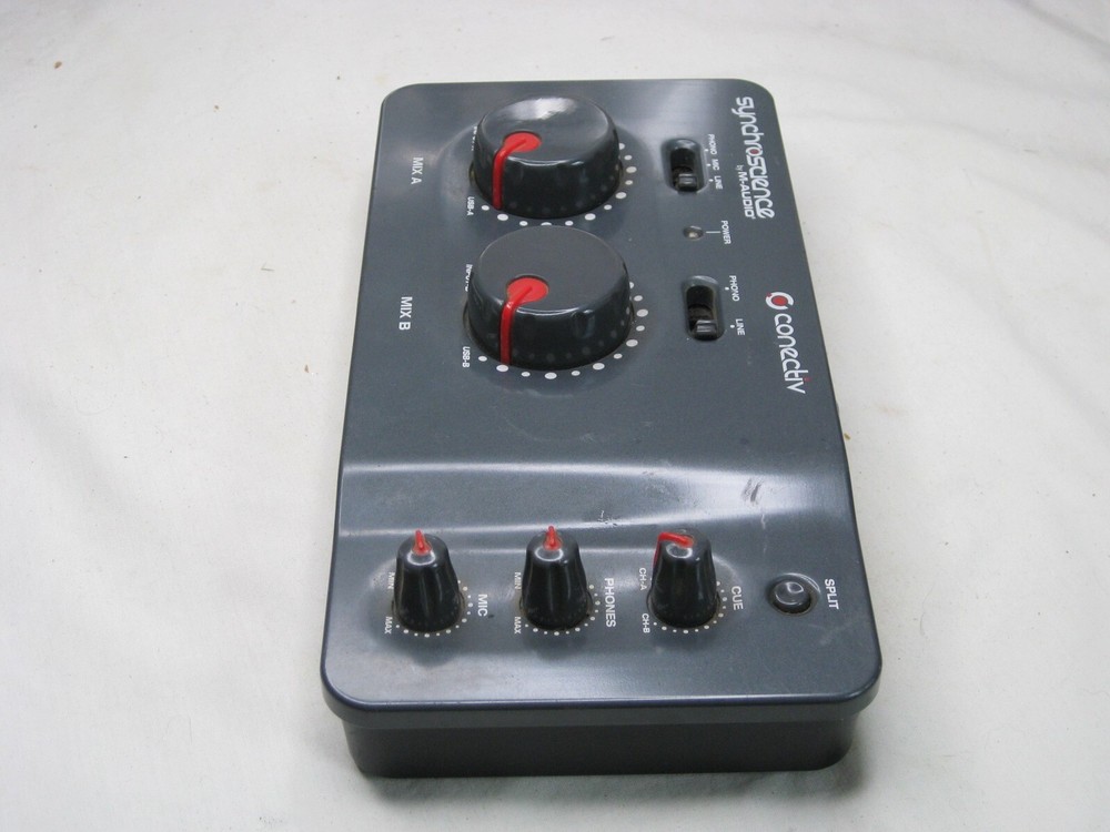 synchroscience M-AUDIO conectiv audio dj interface base unit only