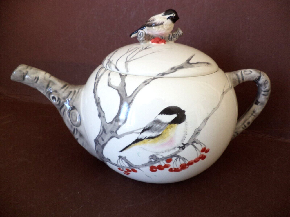 GLOBAL DESIGN'S KATE WILLIAMS WINTER CHICADEE TEAPOT