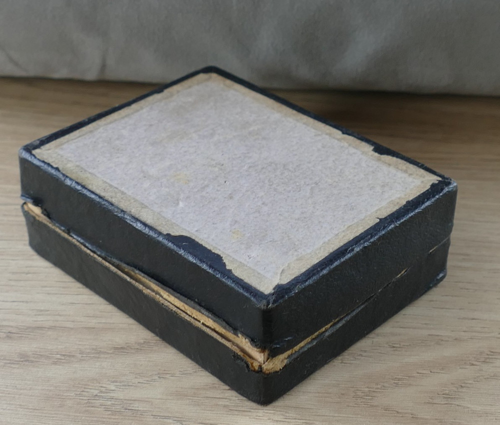 J. T. Para Volt boxed Voltmeter Foreign - around 1930s- Working - original box