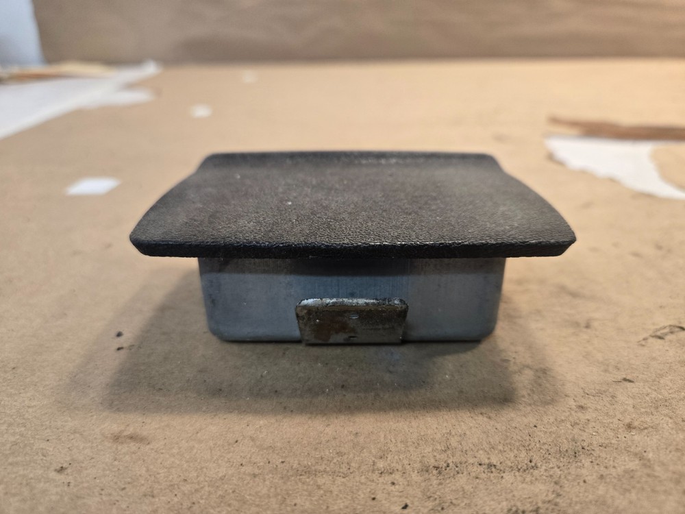Triumph TR7 Ashtray YKC970