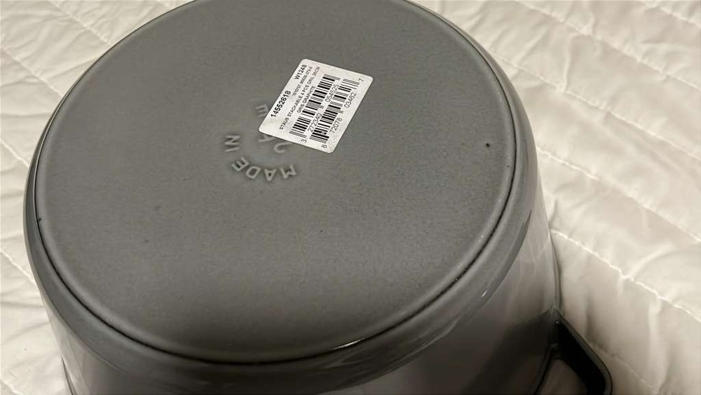 Staub Cast Iron, 5 qt, Round, dutch oven, 3-pc Stackable Set