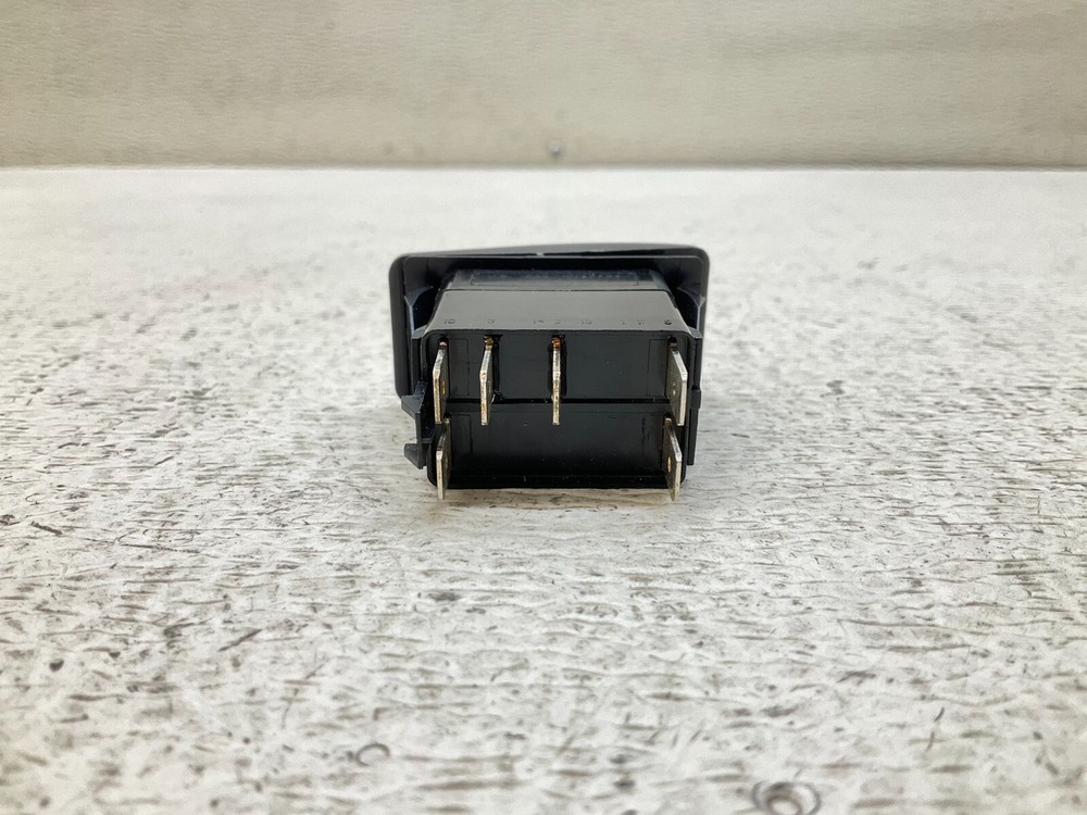 Carling Technologies V2D2 Rocker Switch 20 A 12 V New (TSC)