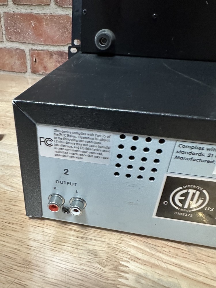 Stanton C.502 Dual Rackmount Digital Plays MP3 Cds( Please READ)