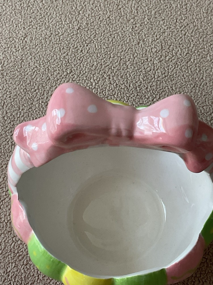 Ceramic Easter Basket Candy Bowl 6x5” Hand Painted