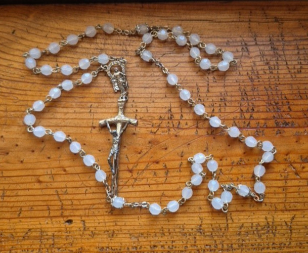 Vintage Catholic ROSARY Frosted White Faceted Acrylic Beads Silver Tone Crucifix