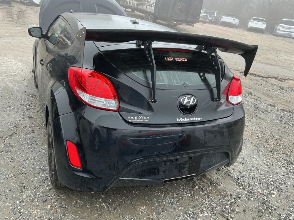 VELOSTER 2017 Glove Box 4968523