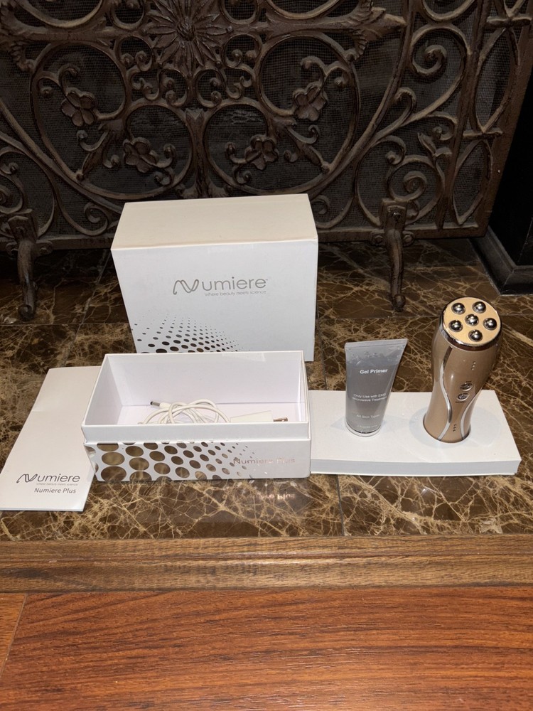 Numiere Plus Microcurrent & LED Tightening Sculpting & Wrinkle Reducing Device