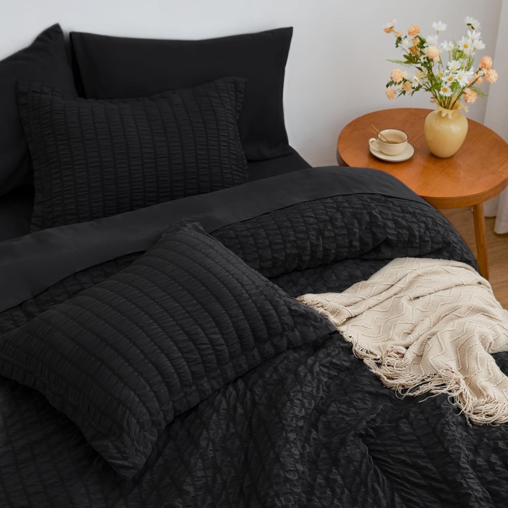 Seersucker Black Queen Comforter Set, 7-Piece Bedding Bundle