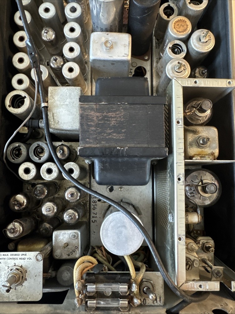 Twin V Motorola Transmitter Radio Model T41GGV-1 Type TA104 Very Rare Untested .