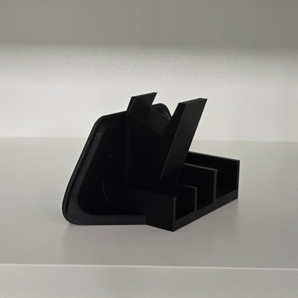 Retro Fighters BattlerGC Wireless GameCube Controller Stand - 3d printed