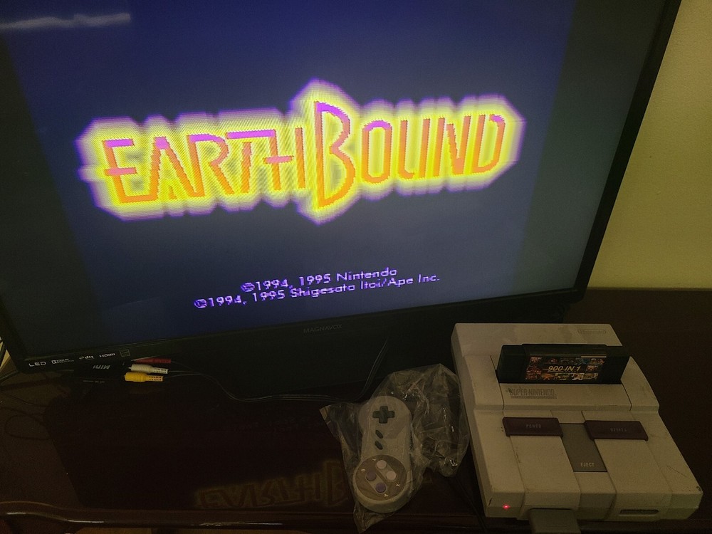 Super Nintendo SNES System Console With 1-2 Controllers, AC & A/V Cords
