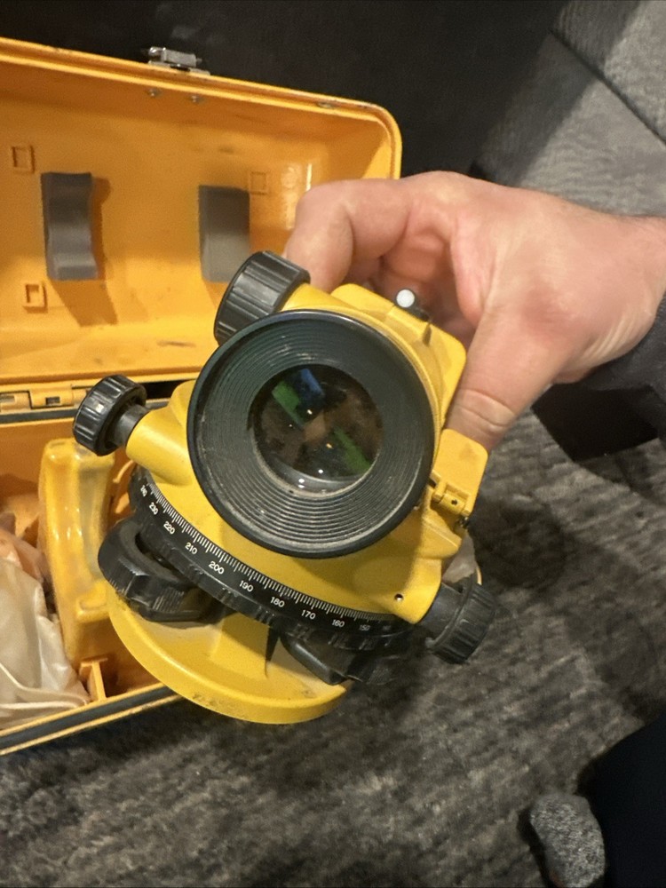 Topcon AT-F4 Automatic Optical Level w/ Transport Case