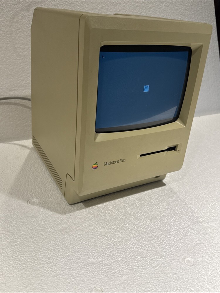 Vintage Apple Macintosh Plus M0001A