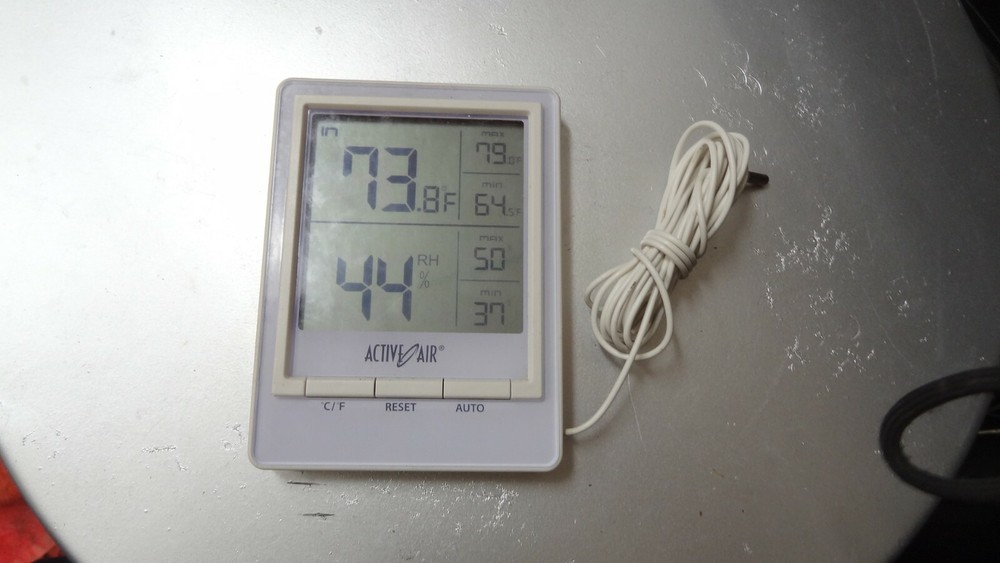 Active Air Hygro-Thermometer Batch# 13101701