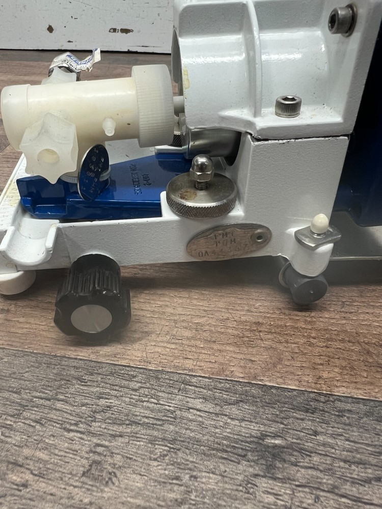 FMI Fluid Metering QVG50 Lab Pump with V200 Stroke Rate Controller