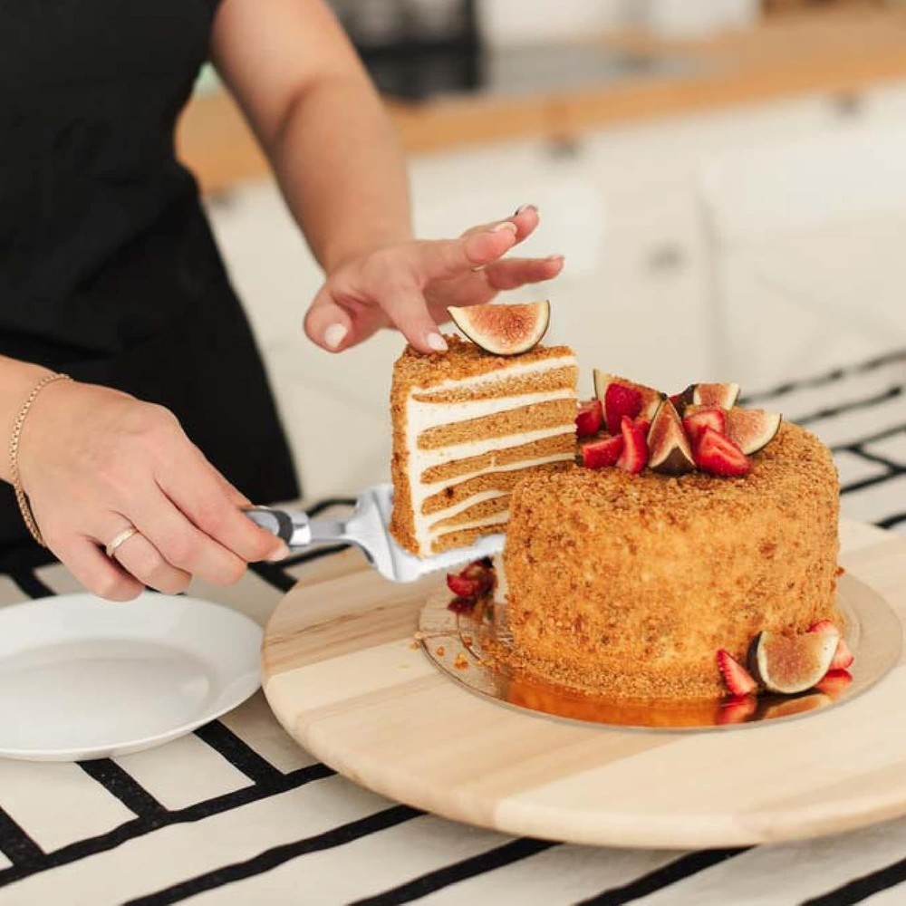 Double Serrated Cake Cutter and Server