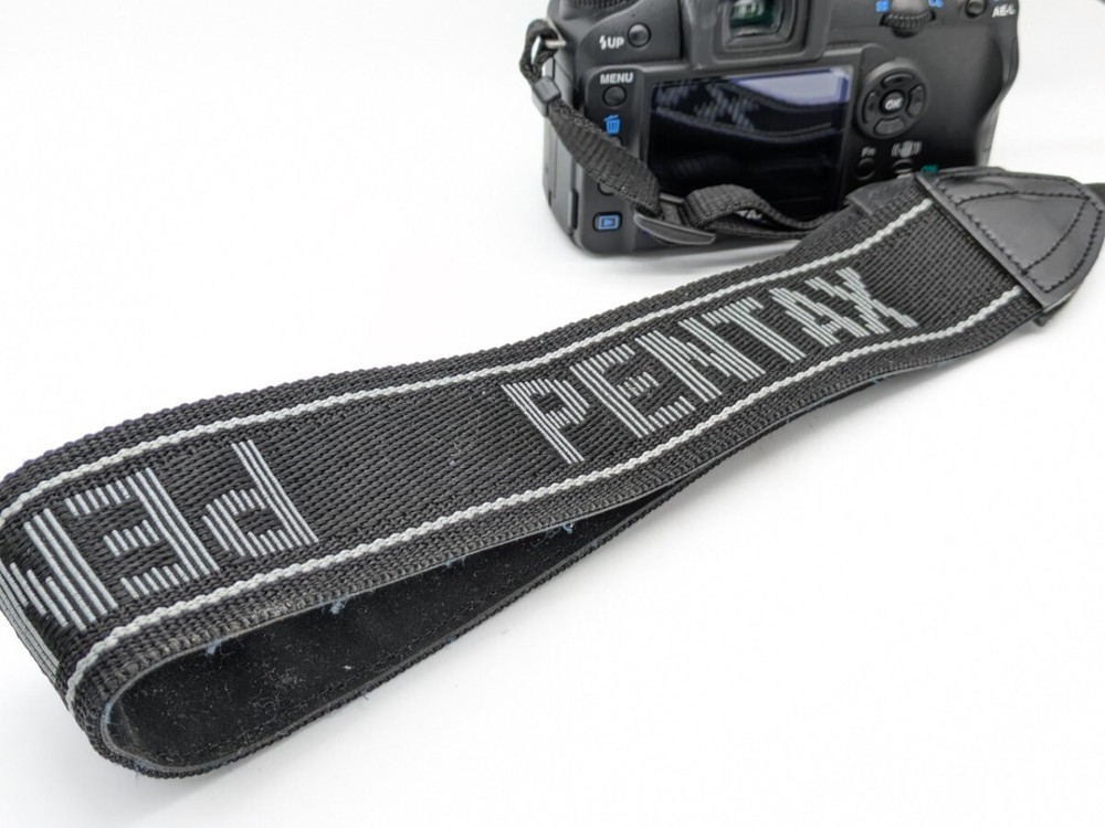 Fully functionalPEN K100 Digital SLR Camera