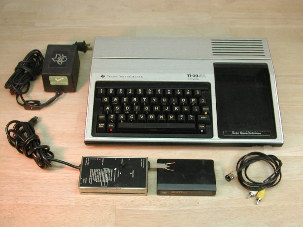 Texas Instruments TI-99/4a - COMPUTER - w/Munch Man game,  tested and working!