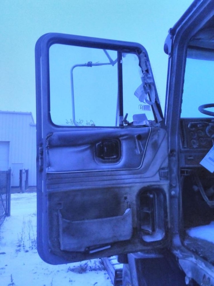For 1998 MACK CH 1989-2003 DOOR ASSEMBLY Left , IL