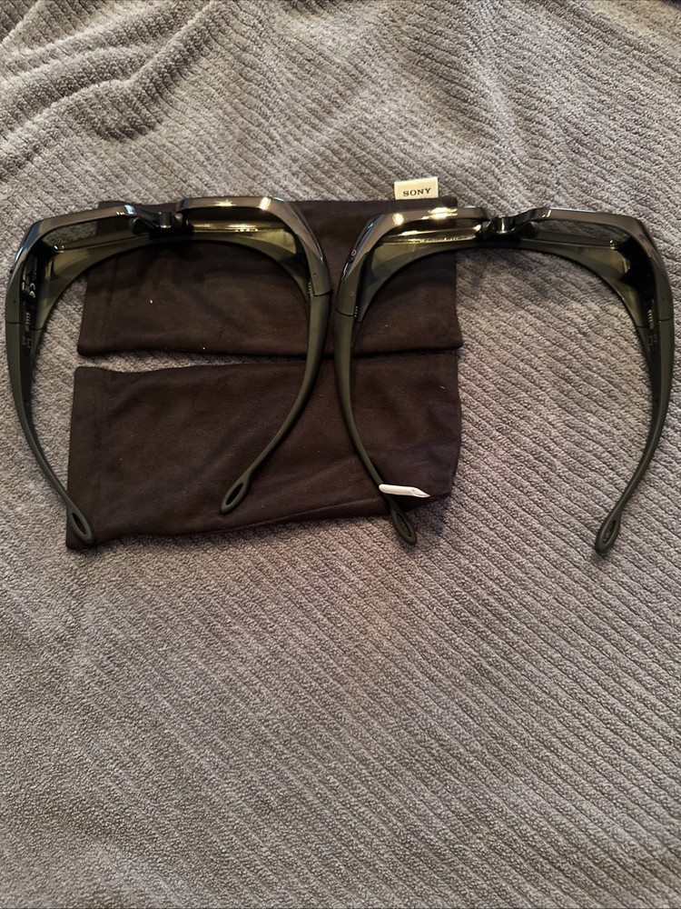 Sony 3D Glasses 2 Pack And 3D Sync Transmitter