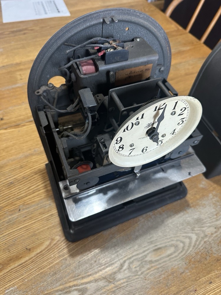 Simplex Traditional Punch Clock Mechanical Time Clock Pat. No. 2,102,771