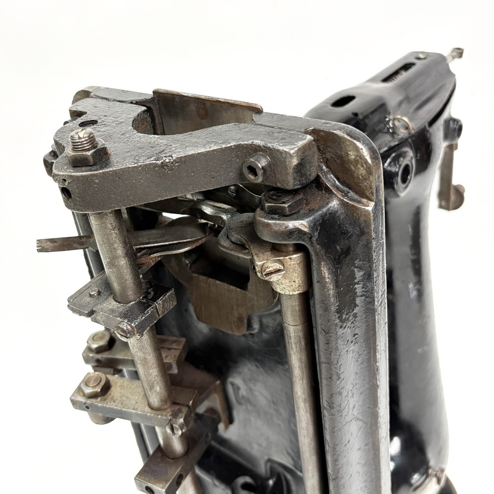 Single Needle Cut Pile Tufting Machine - Head Only