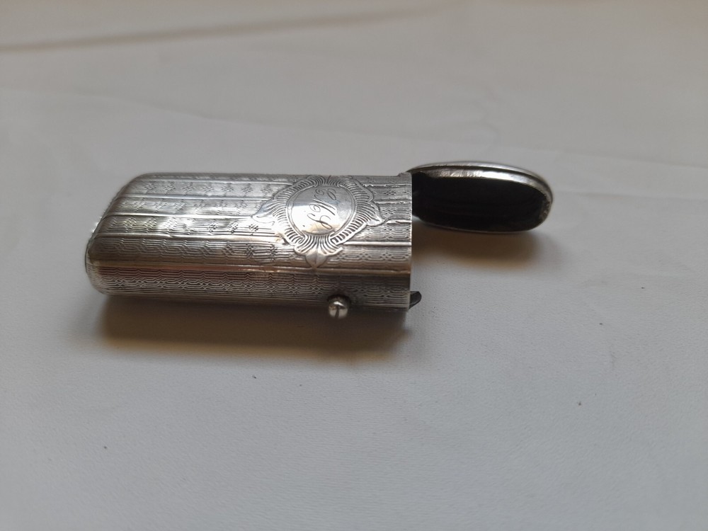 Silver vesta case / match box holder
