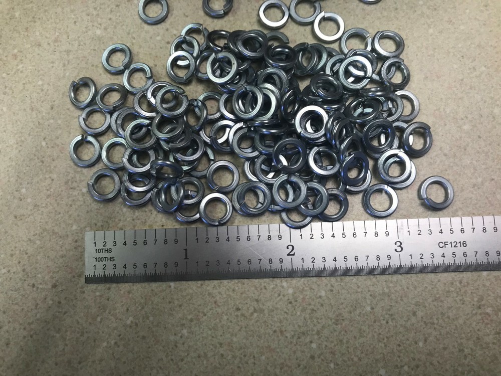 #10 BOLT SIZE SPLIT LOCK WASHER ZINC PLATED - 100PC