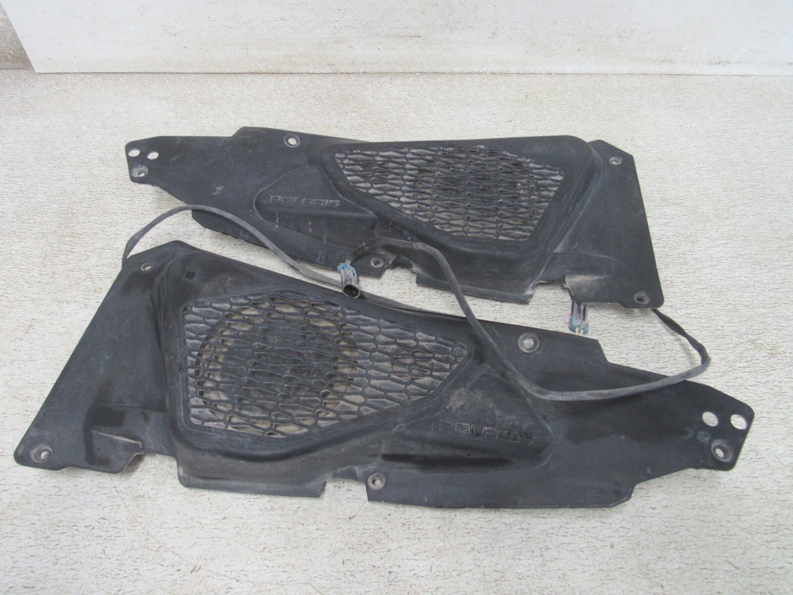 17 POLARIS RZR XP 1000 DOOR SPEAKERS RIGHT LEFT MB QUART INNER STOCK OEM  #0739